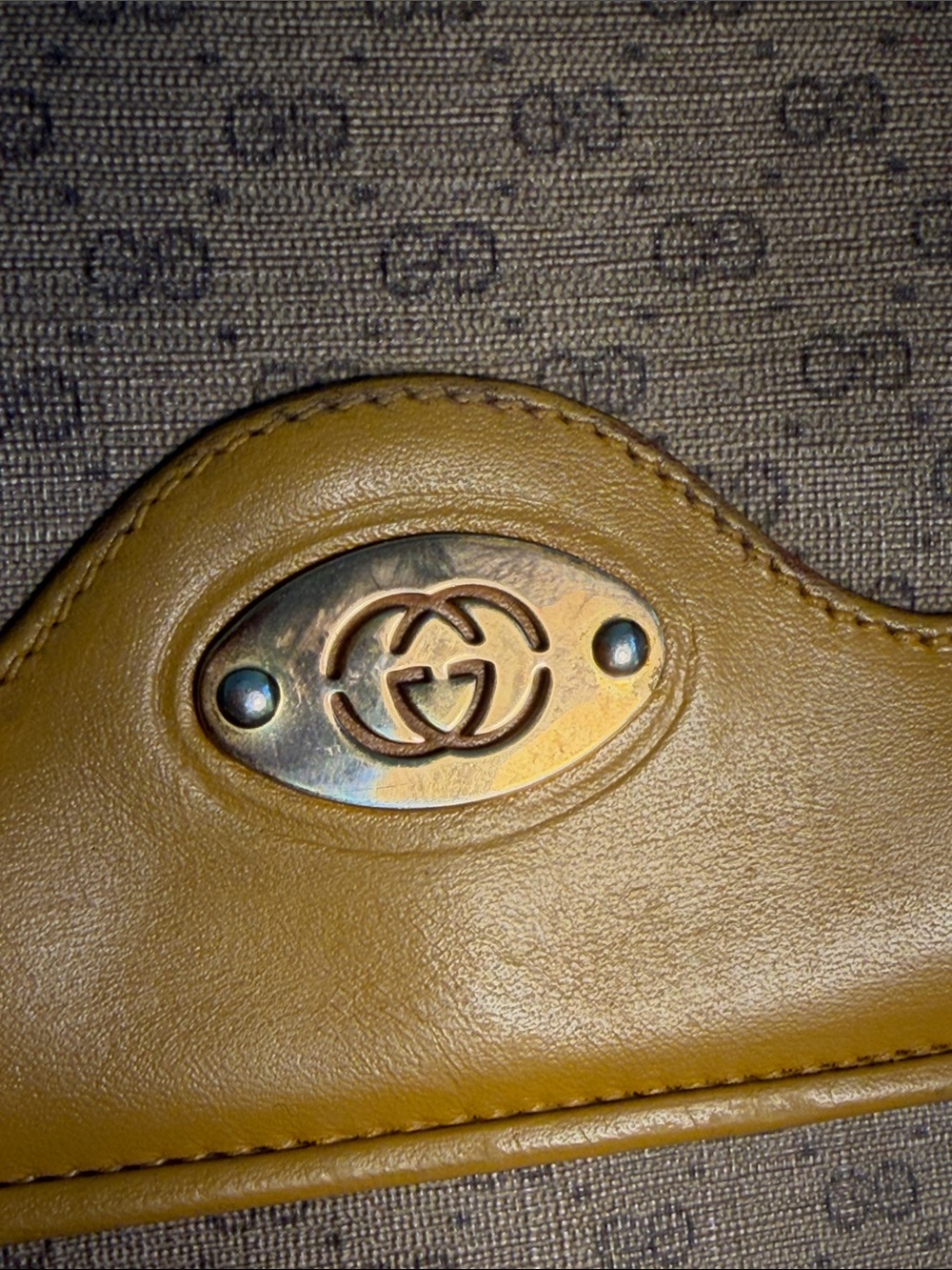 ‼️Make me an offer ‼️Authentic Gucci Mini G Crossbody- has been rehabbed - Picture 2 of 16